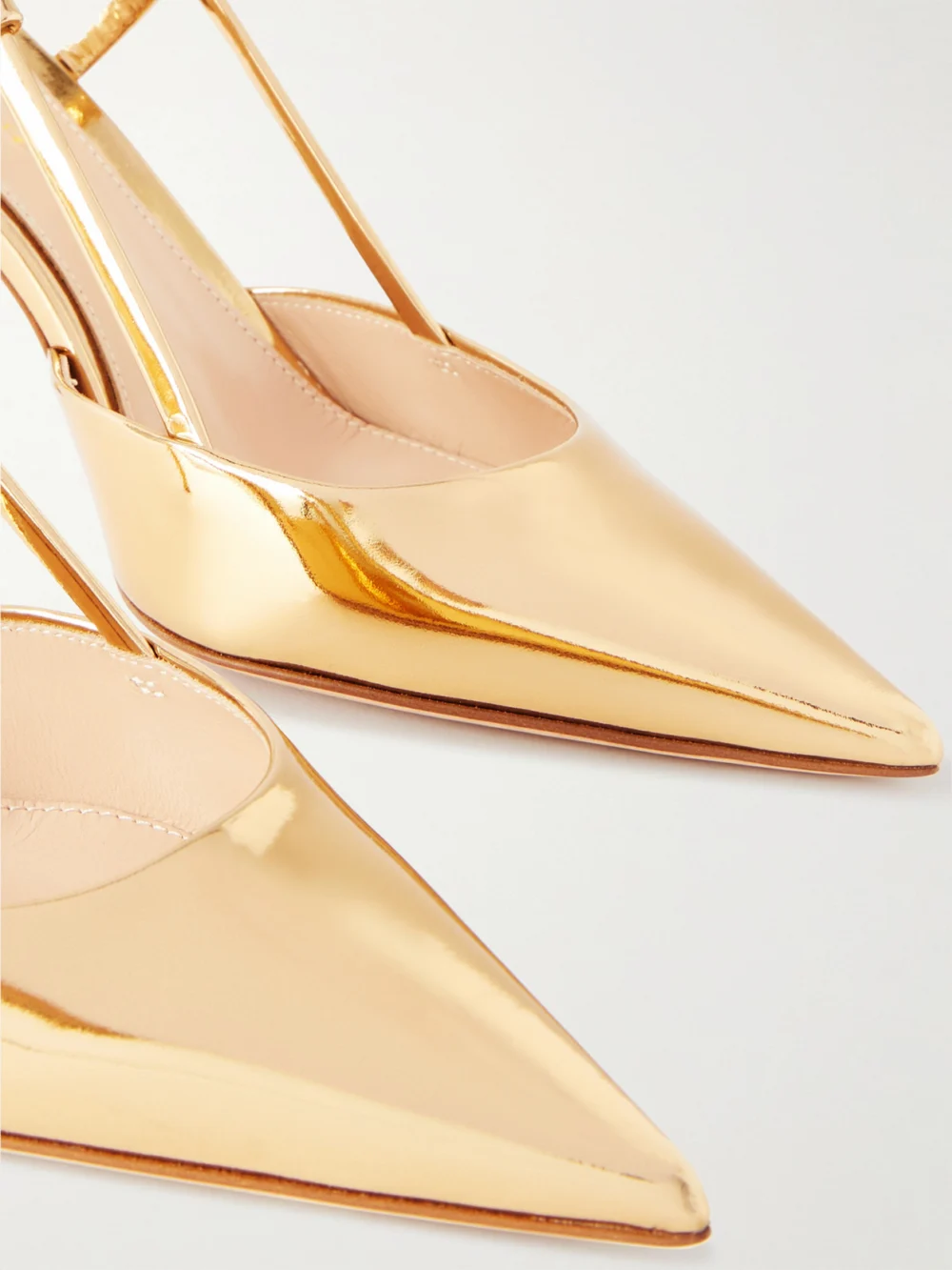 Close-up detail of the Gianvito Rossi Ascent 85 Mirrored-leather Slingback Pumps