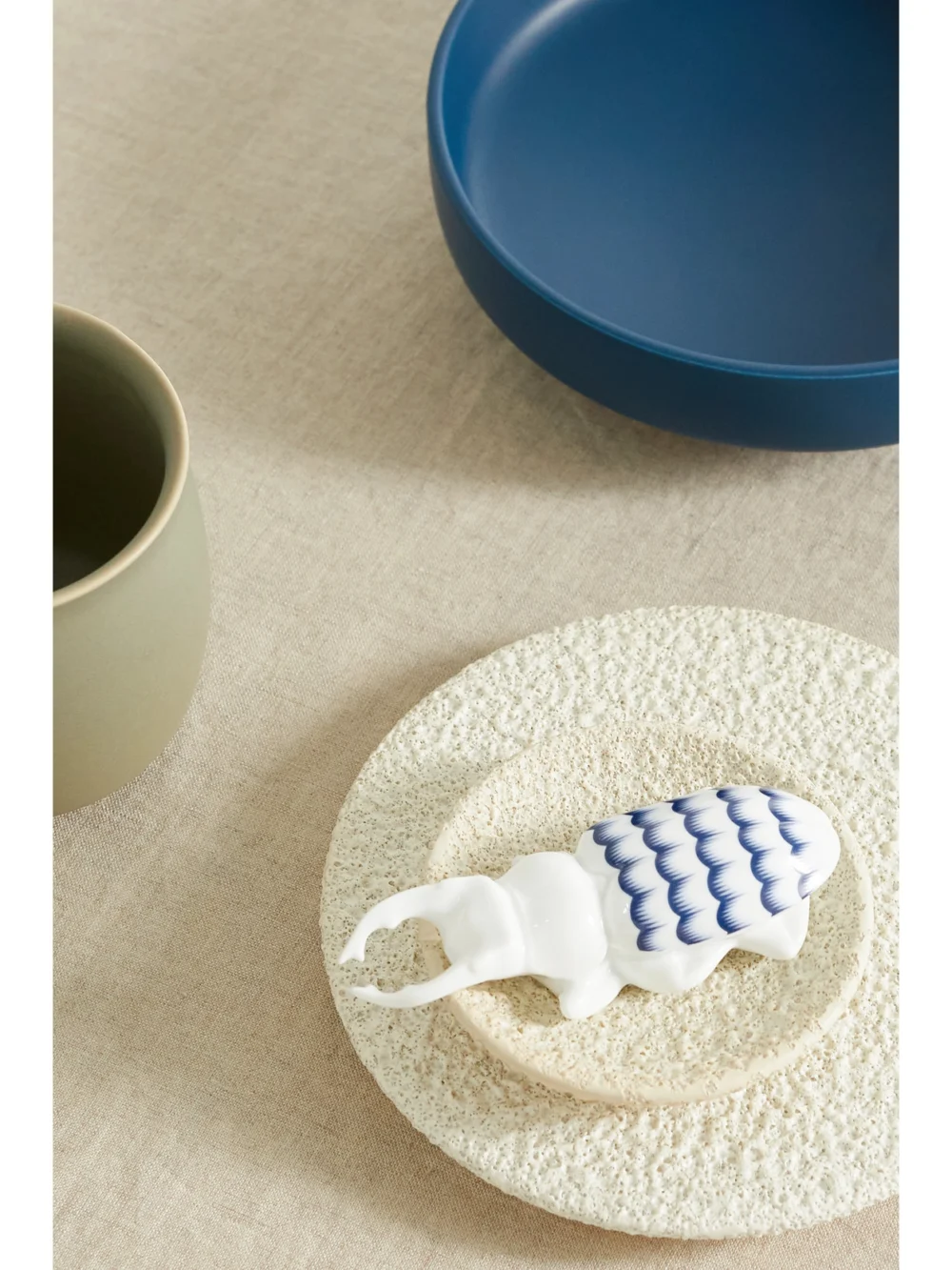 Ginori Cicada Jaspé Porcelain Table Ornament, styled view