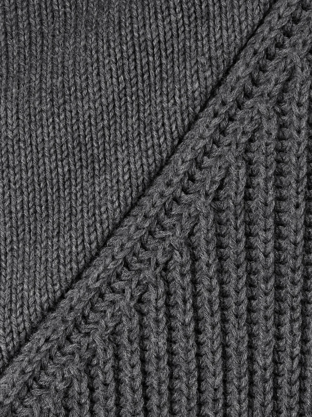 Close-up detail of the Giuliva Heritage Philip Ribbed Cotton Half-zip Sweater