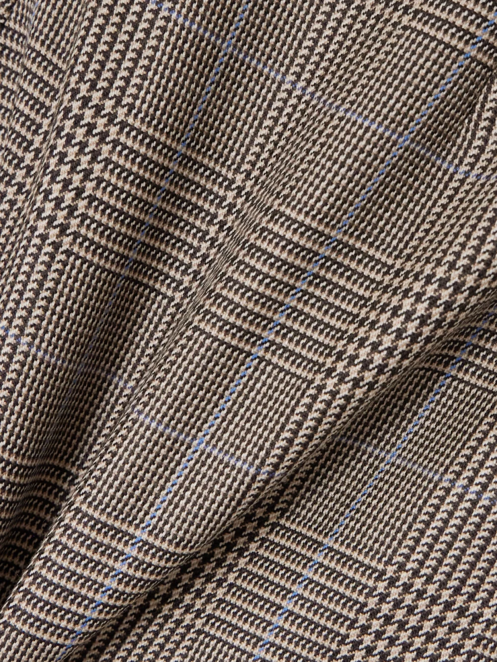 Close-up detail of the Giuliva Heritage The Janice Houndstooth Wool Straight-leg Pants