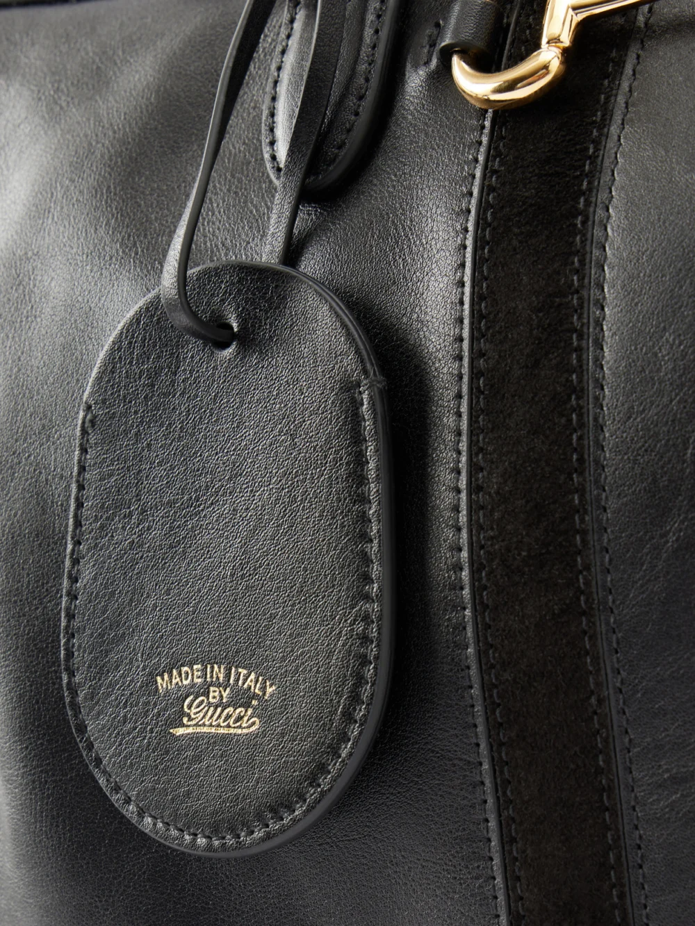Close-up detail of the Gucci Borsetto Medium Leather Shoulder Bag