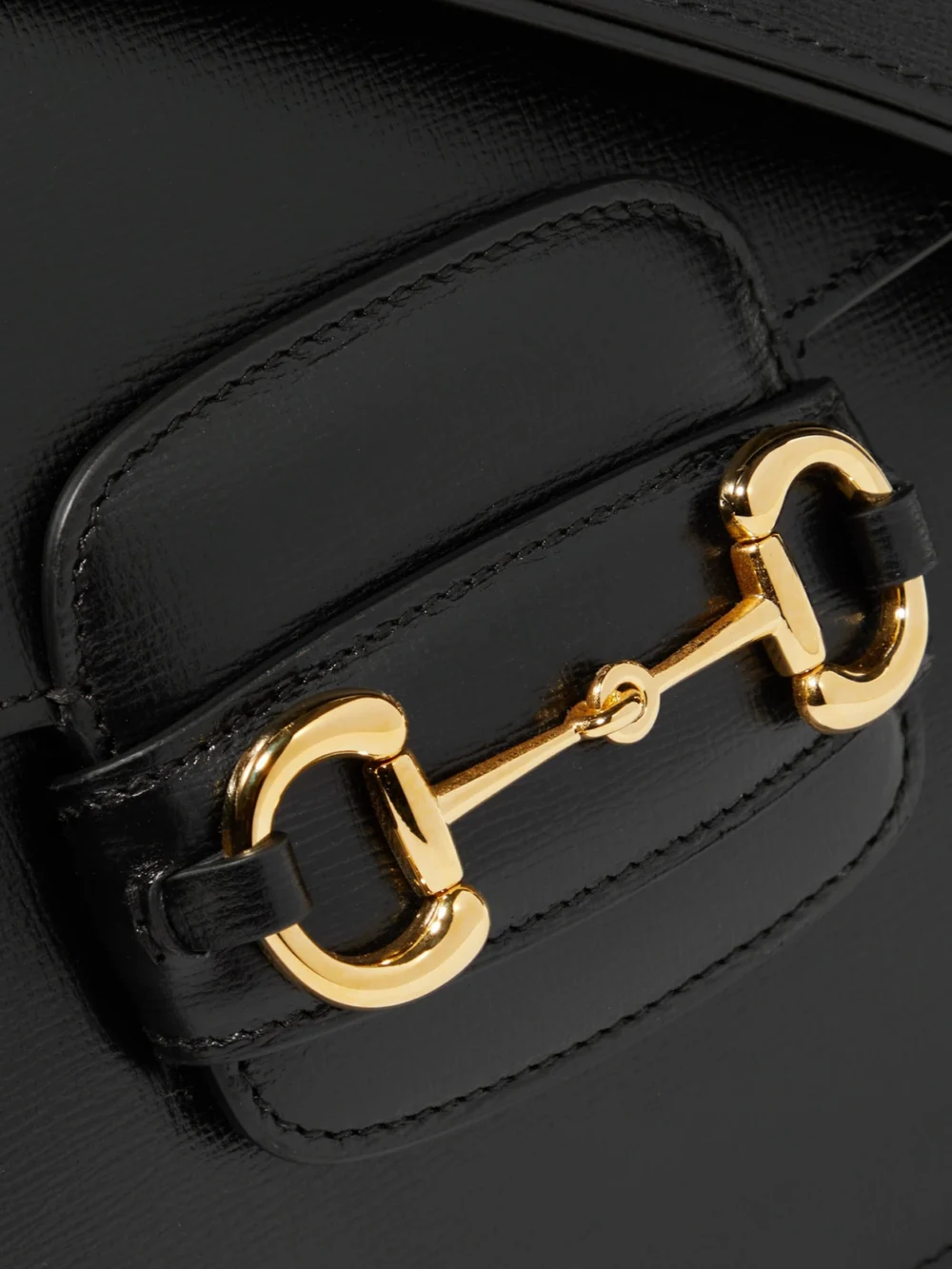 Close-up detail of the Gucci Horsebit 1955 Medium Textured-leather Shoulder Bag