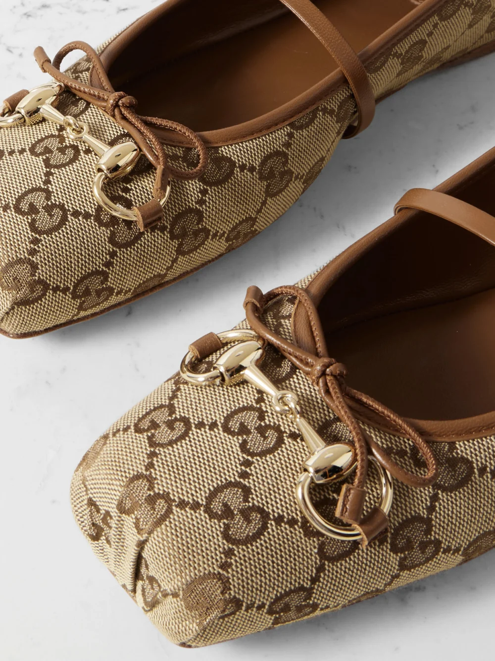 Close-up detail of the Gucci Horsebit-detailed Leather-trimmed Canvas-jacquard Ballet Flat