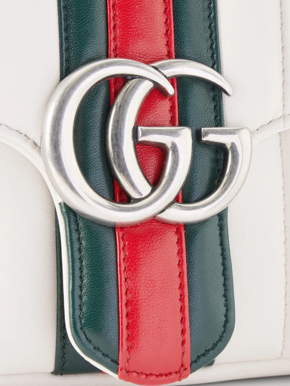 Close-up detail of the Gucci Jetset Gg Marmont Quilted Leather Crossbody Bag