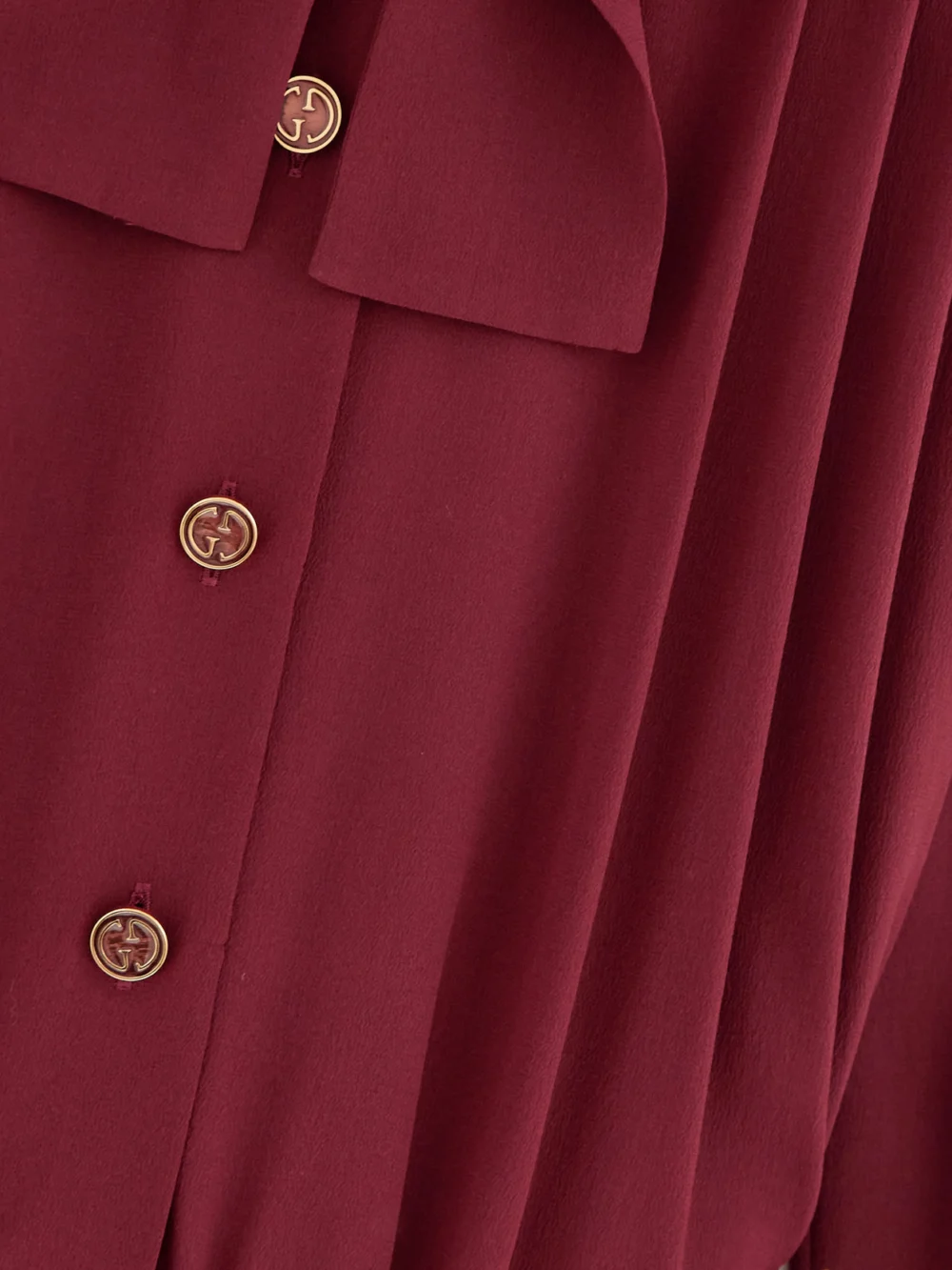 Close-up detail of the Gucci Pintucked Bow-detailed Silk Crepe De Chine Midi Shirt Dress