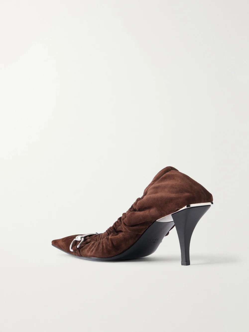 Back view of the Gucci Vittoria 75 Horsebit-embellished Suede Pumps