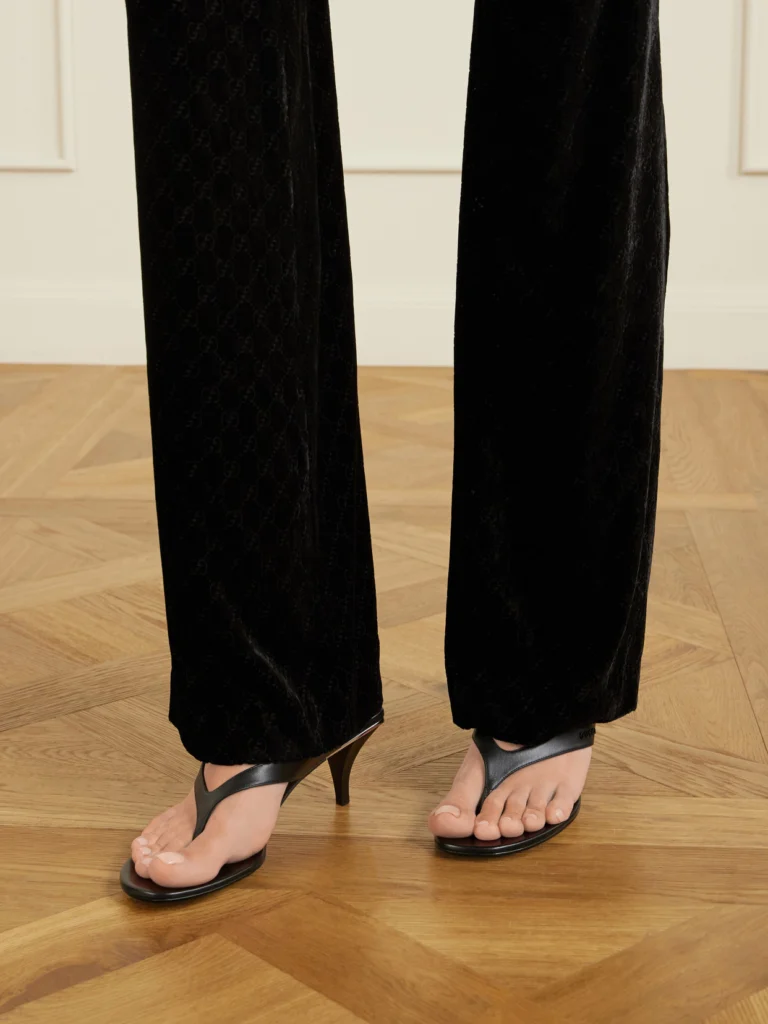 Gucci Vittoria Logo-embellished Leather Thong Sandals