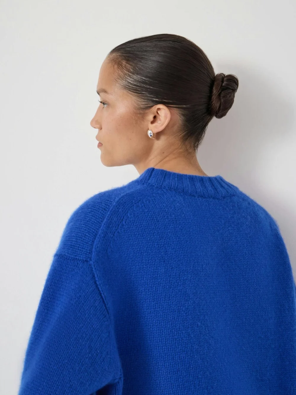 hush Cora Relaxed Chunky Cashmere Crew Jumper in Bright Blue, view 2