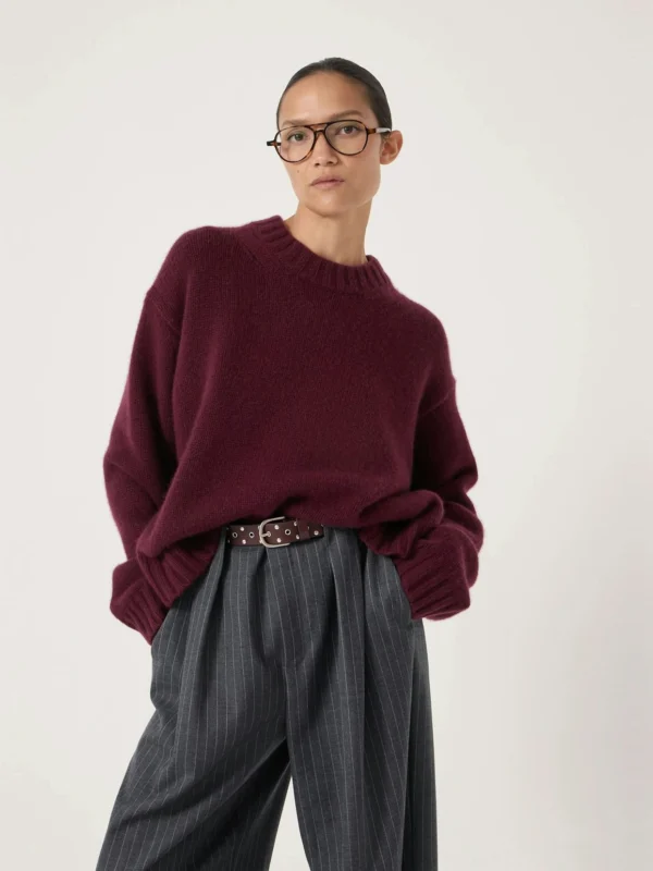 hush Cora Relaxed Chunky Cashmere Crew Jumper in Burgundy Purple