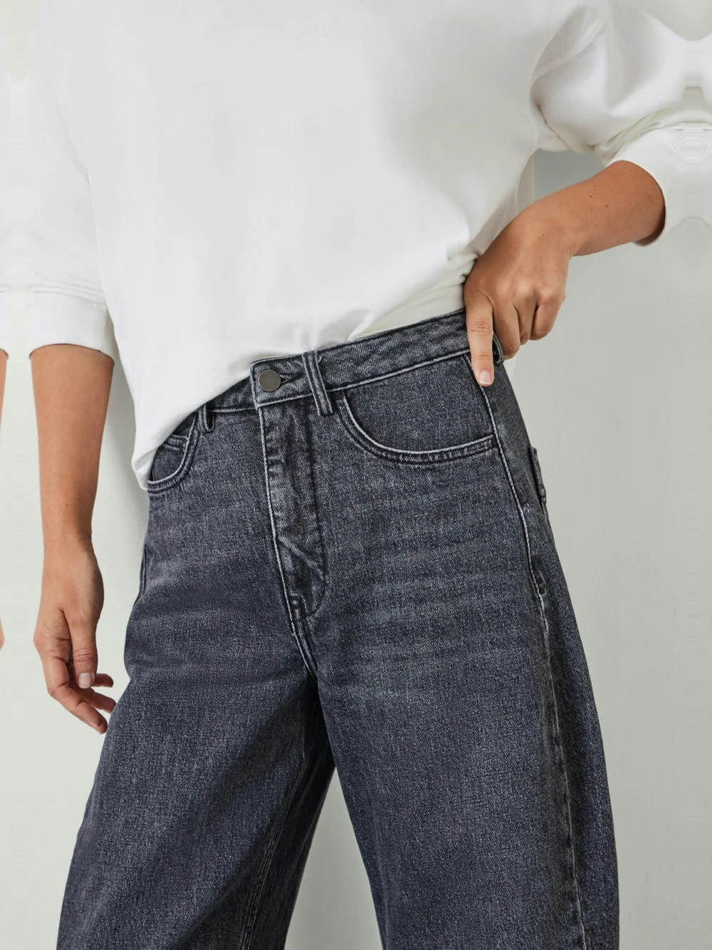 hush Cordelia Barrel Leg Jeans in Washed Grey, view 2