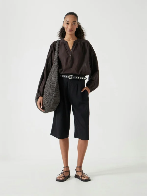 hush Lya Linen Blend Long Bermuda Shorts in Washed Black