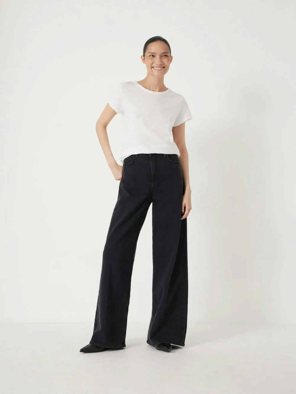 hush Nessa Wide Leg Jeans in Washed Black