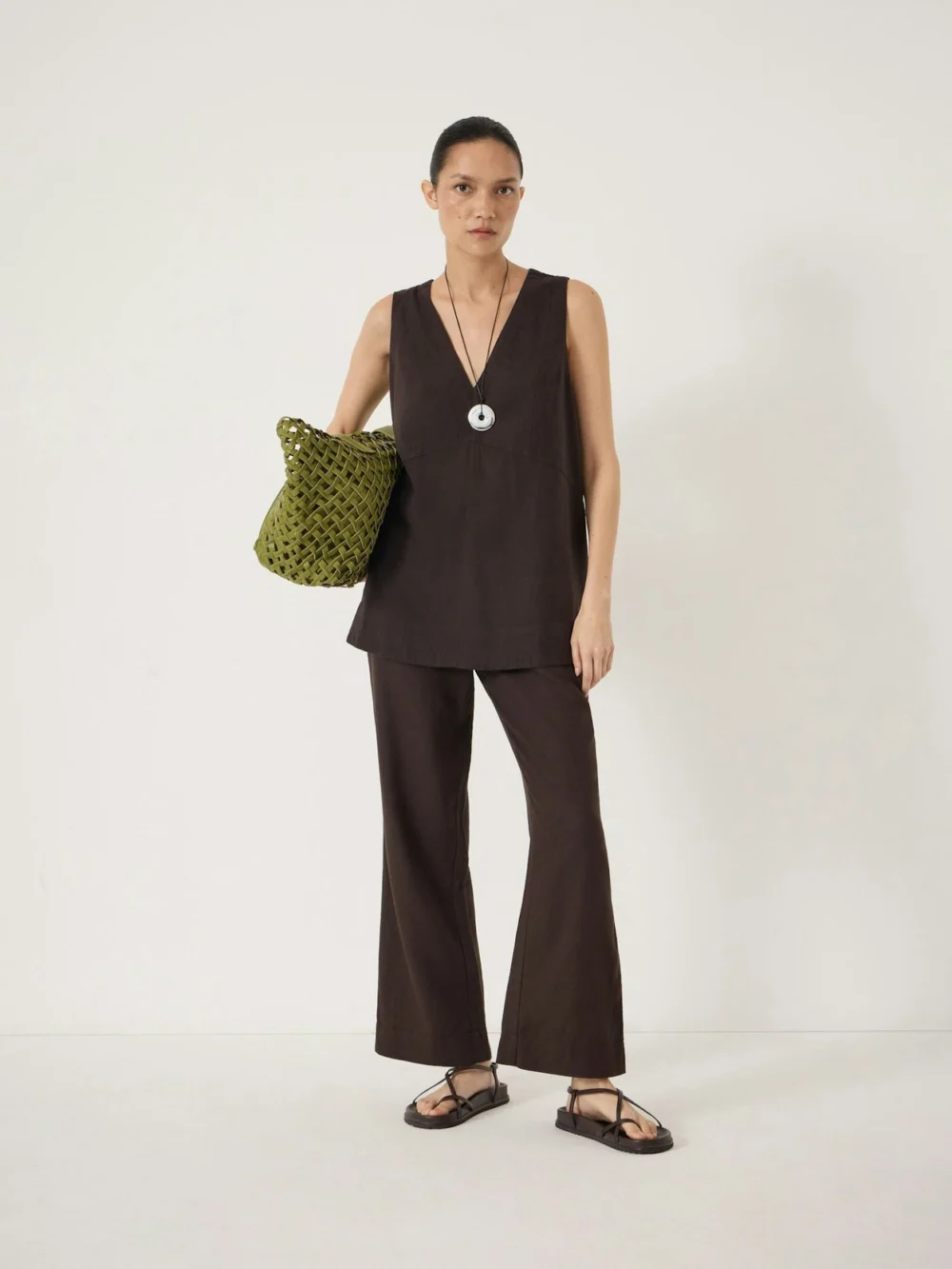 hush Suki Linen Blend Crop Trousers in Dark Brown