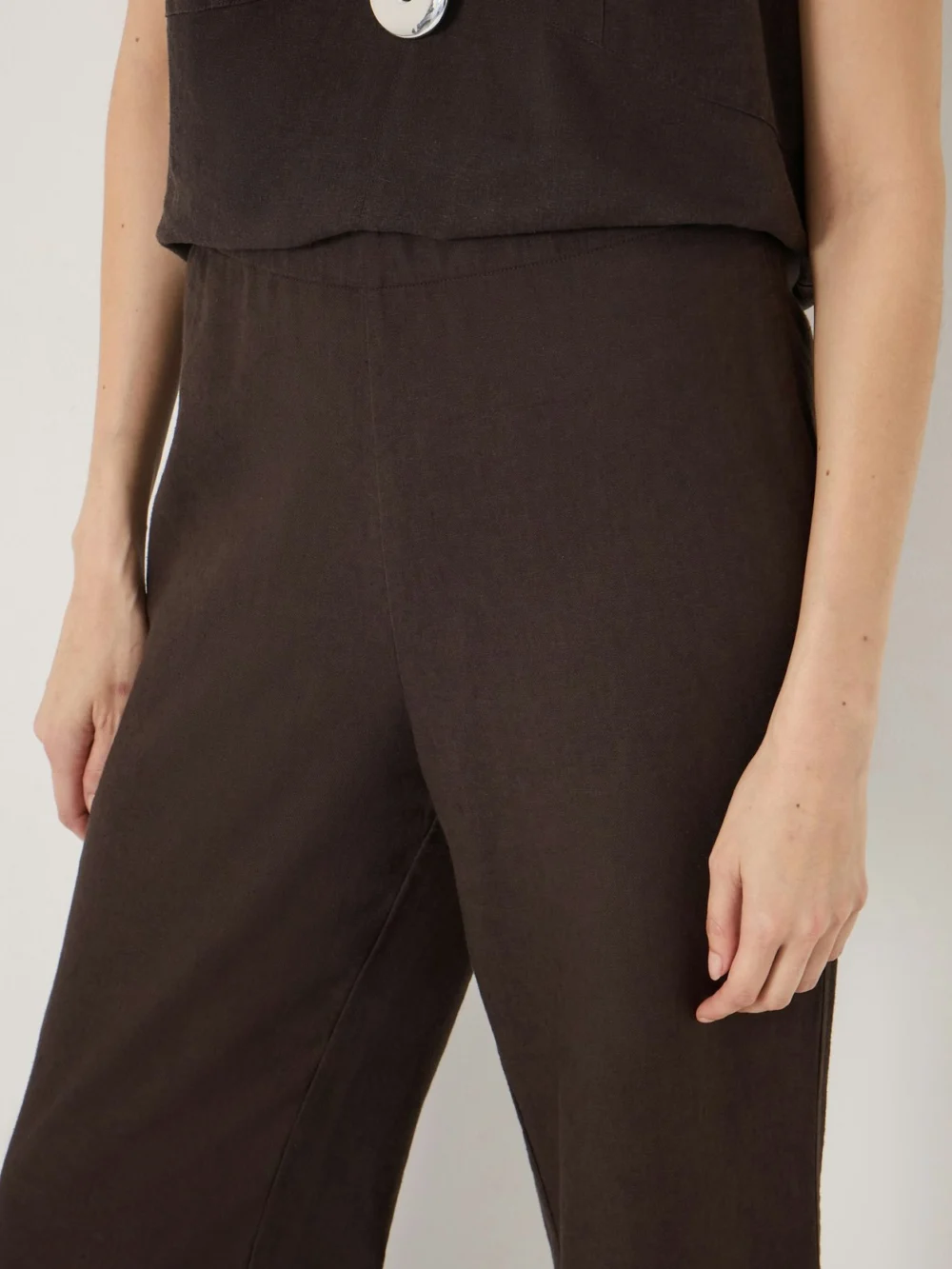 hush Suki Linen Blend Crop Trousers in Dark Brown, view 2