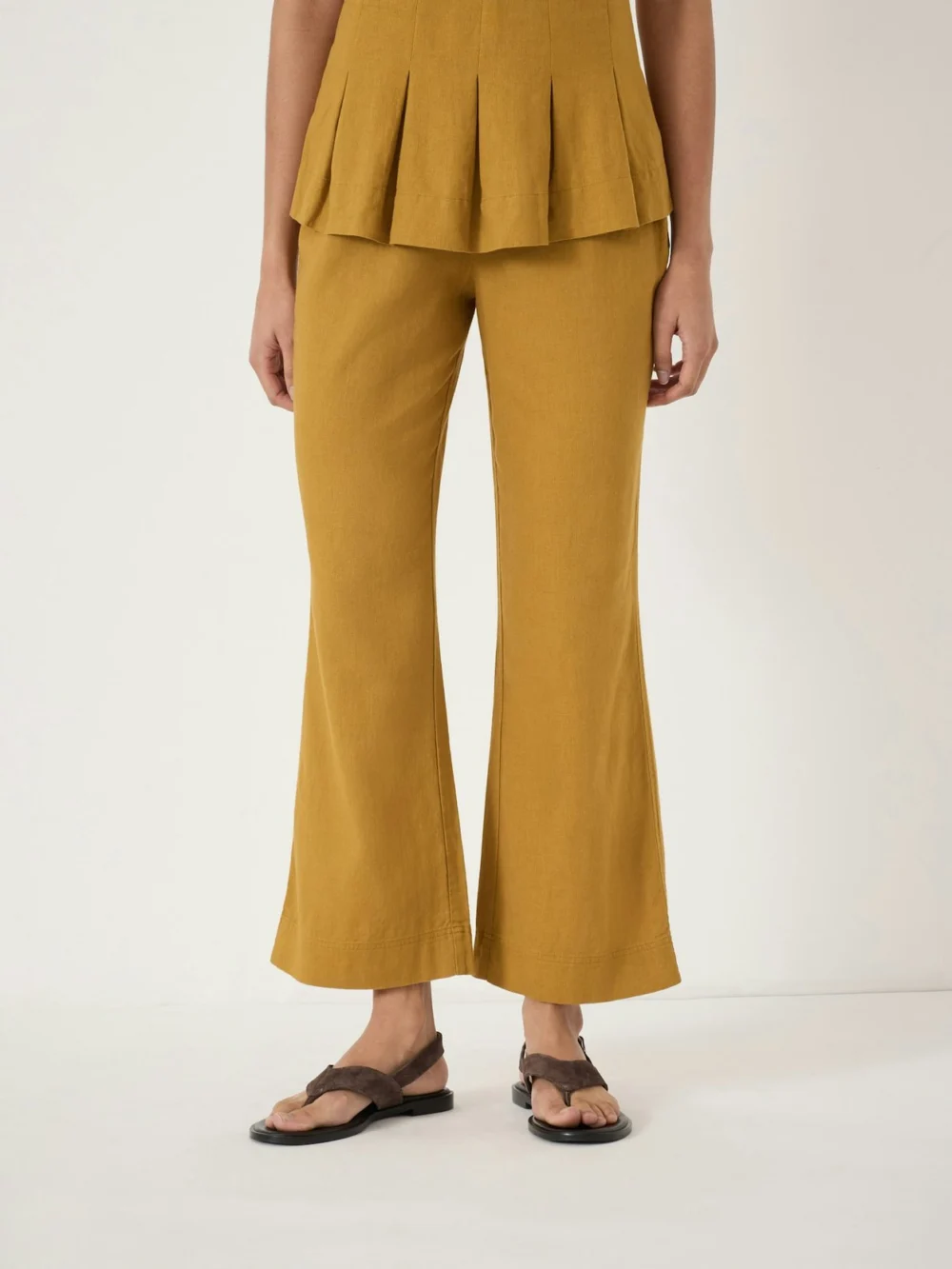 hush Suki Linen Blend Crop Trousers in Gold Yellow