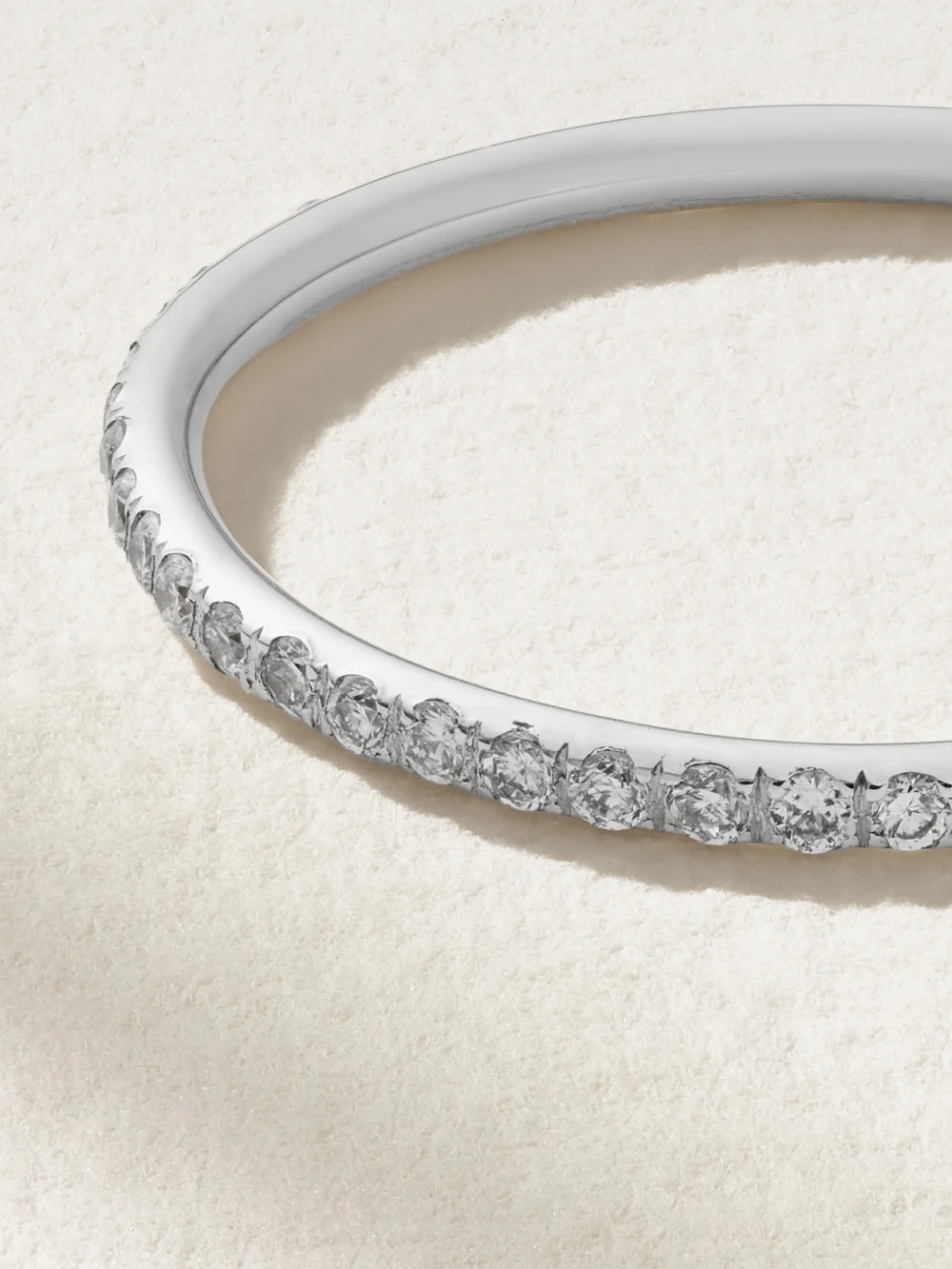 Close-up detail of the Ileana Makri Thread 18-karat White Gold Diamond Ring
