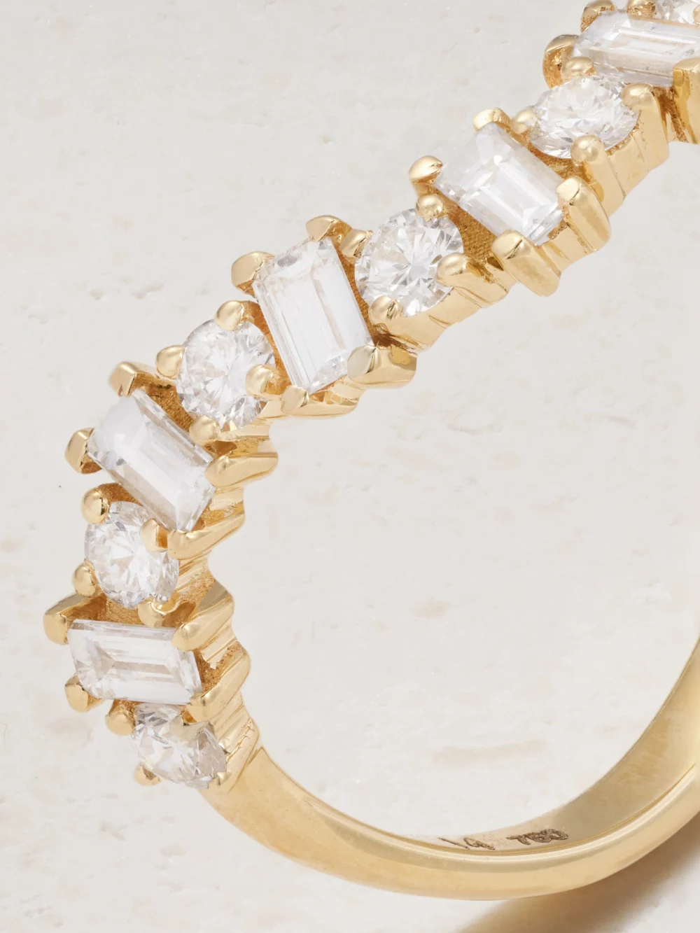 Close-up detail of the Ileana Makri Wave 18-karat White Gold Diamond Ring