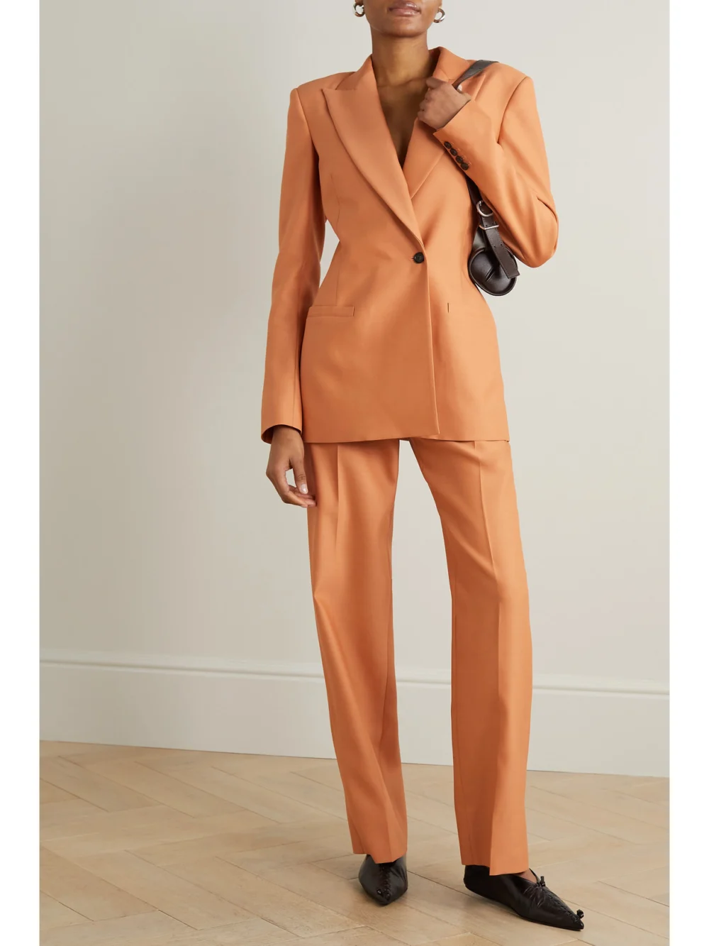 Interior The Fontaine Wool and Silk-blend Blazer, worn by a model