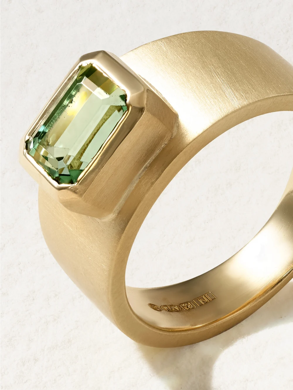 Close-up detail of the Irene Neuwirth Gemmy Gem 18-karat Gold Tourmaline Ring