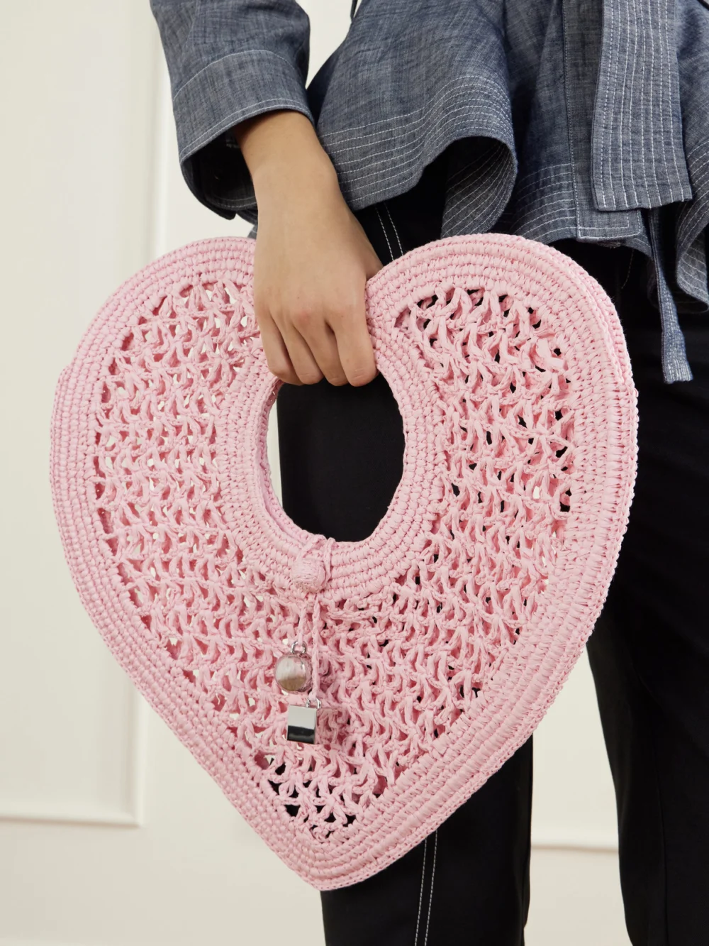 Jacquemus Le Spiaggia Coeur Leather-trimmed Raffia Tote Bag, styled view