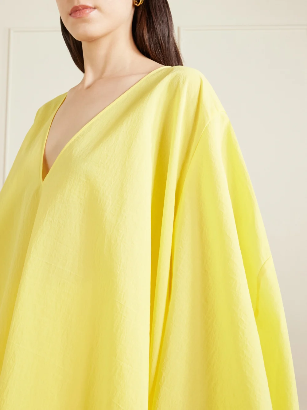 Close-up detail of the Jacquemus Paysan Oversized Cotton-blend Mini Dress