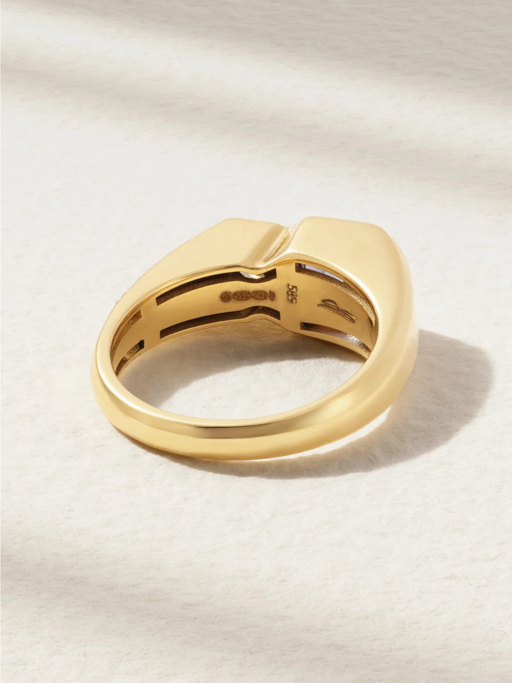 Back view of the Jacquie Aiche 18-karat Gold, Tanzanite and Diamond Ring