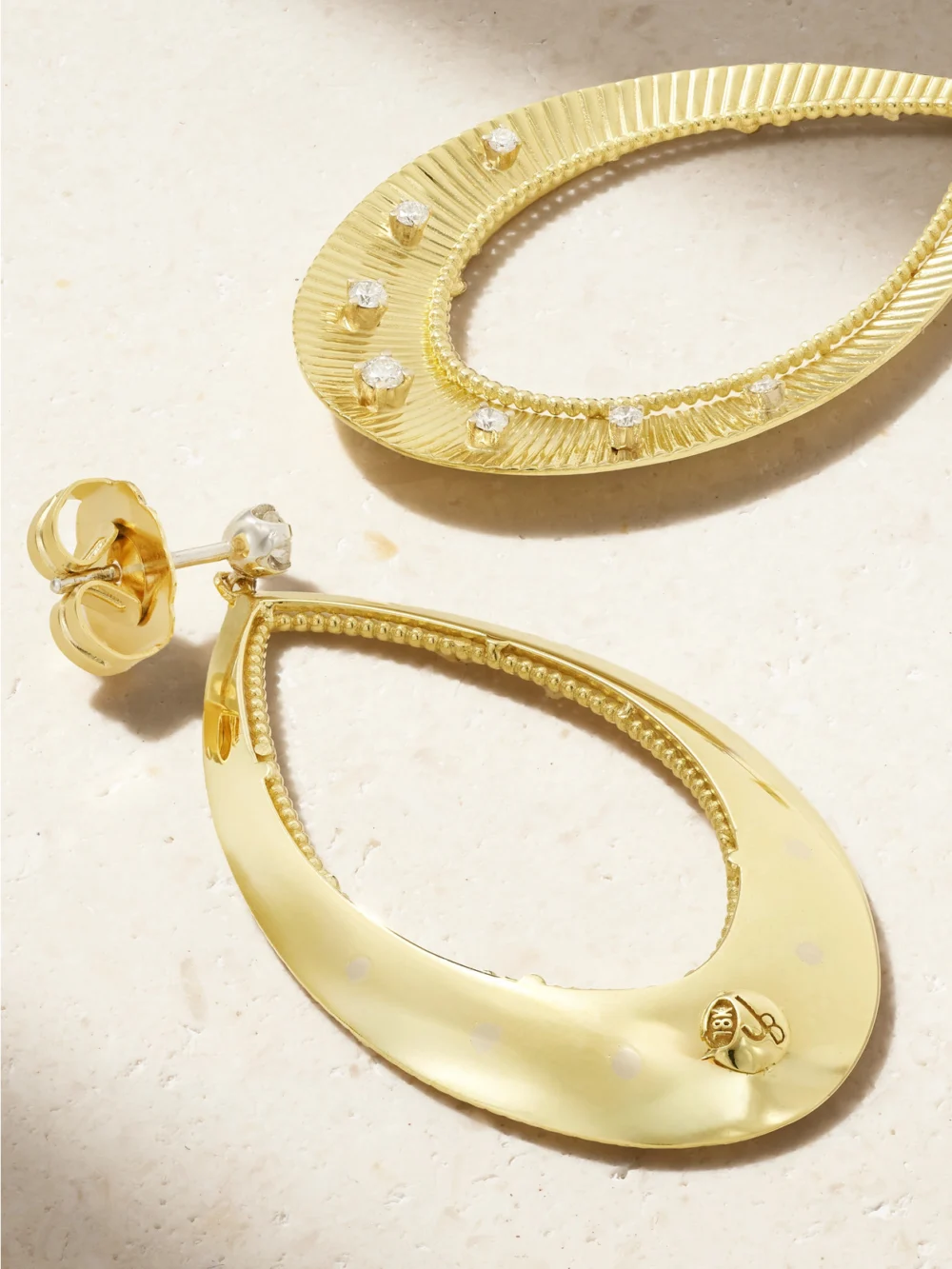 Back view of the Jenna Blake Oval Ridge 18-karat Gold Diamond Hoop Earrings