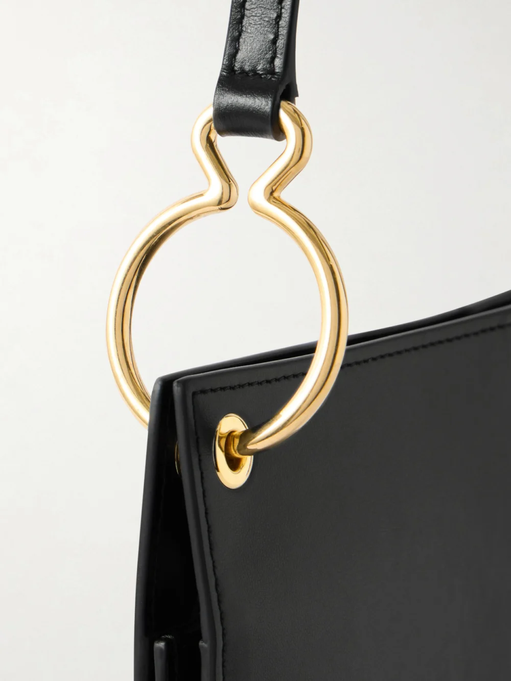 Close-up detail of the Jil Sander Otto Medium Leather Shoulder Bag