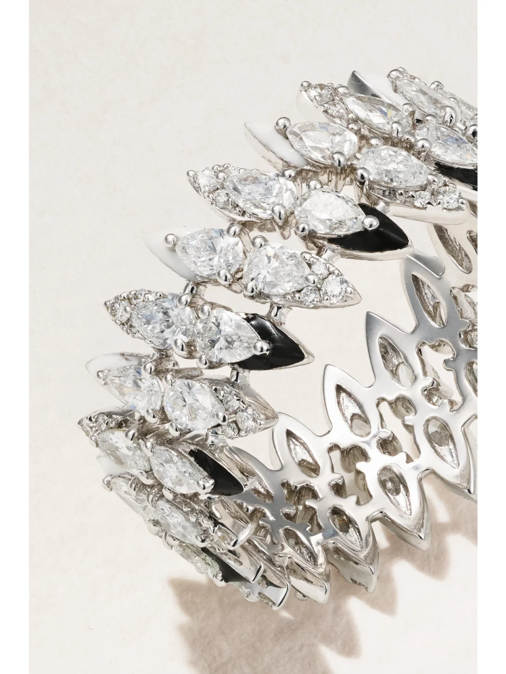 Close-up detail of the Kamyen 18-karat White Gold, Diamond and Enamel Ring