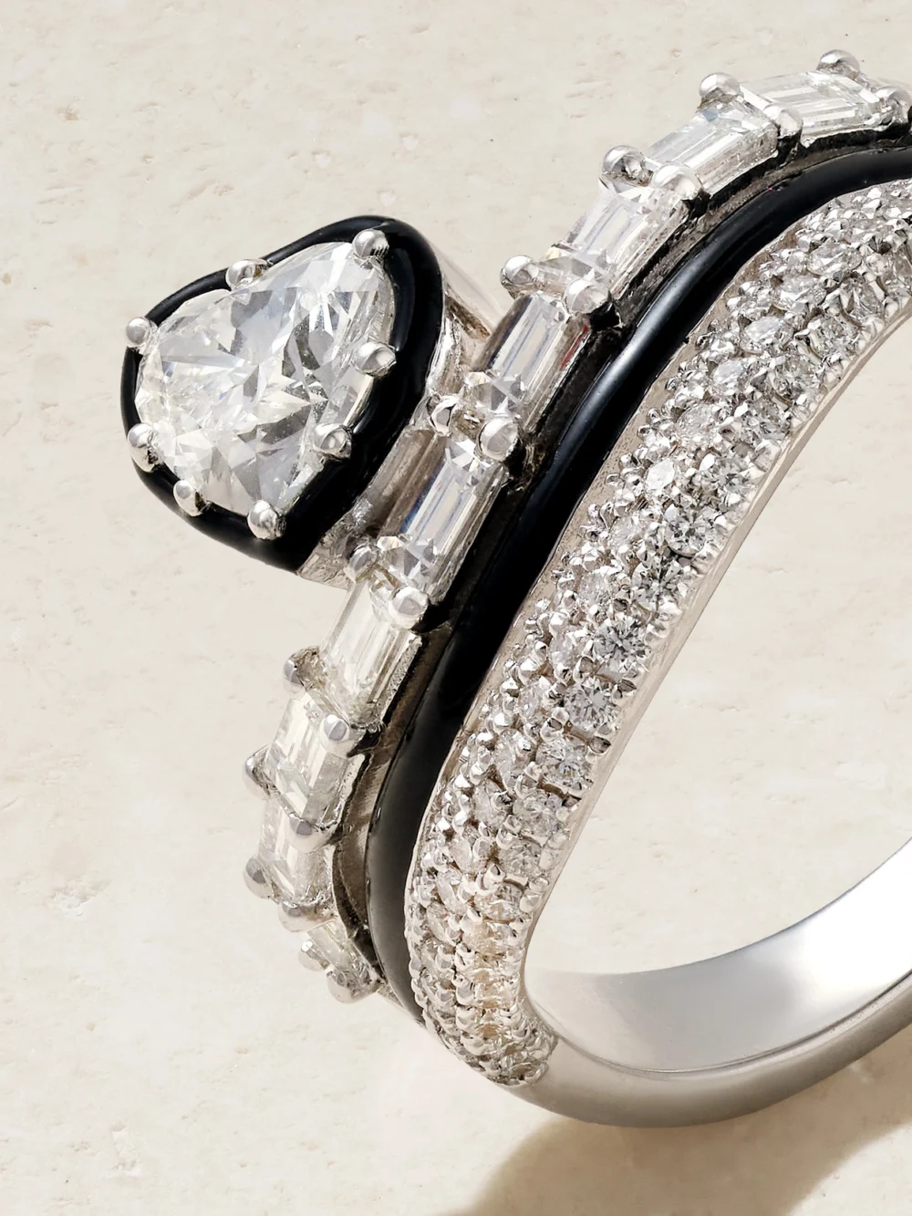 Close-up detail of the Kamyen Heart 18-karat White Gold, Diamond and Enamel Ring