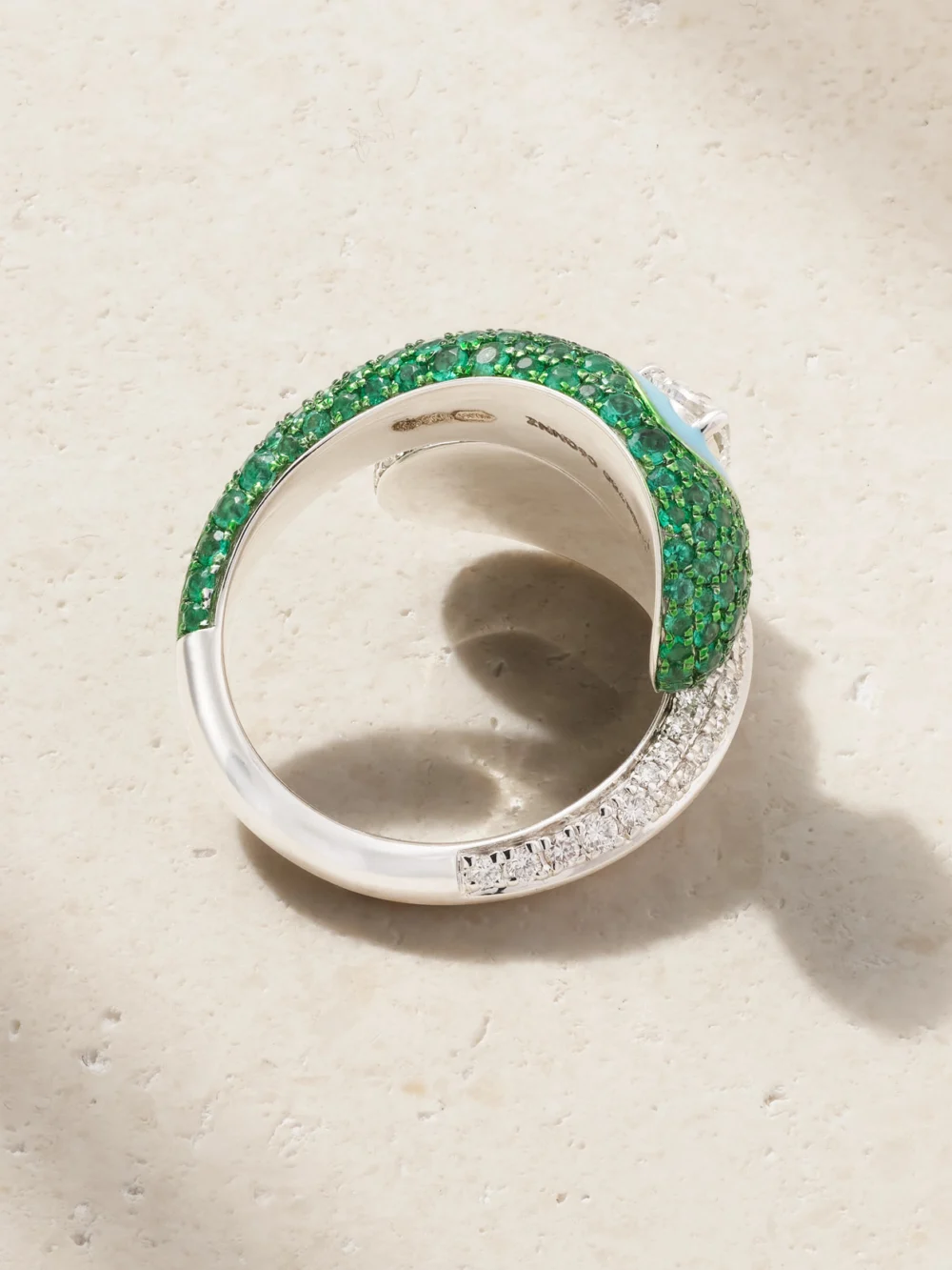 Back view of the Kamyen Yin Yang 18-karat White Gold Emerald, Diamond and Enamel Ring