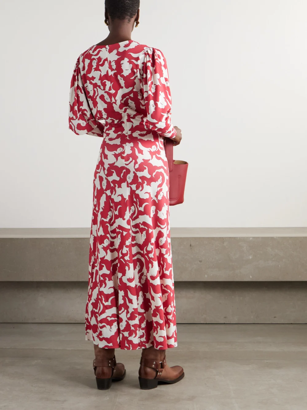 Back view of the La DoubleJ + Mother Twist-front Printed Jersey Midi Dress
