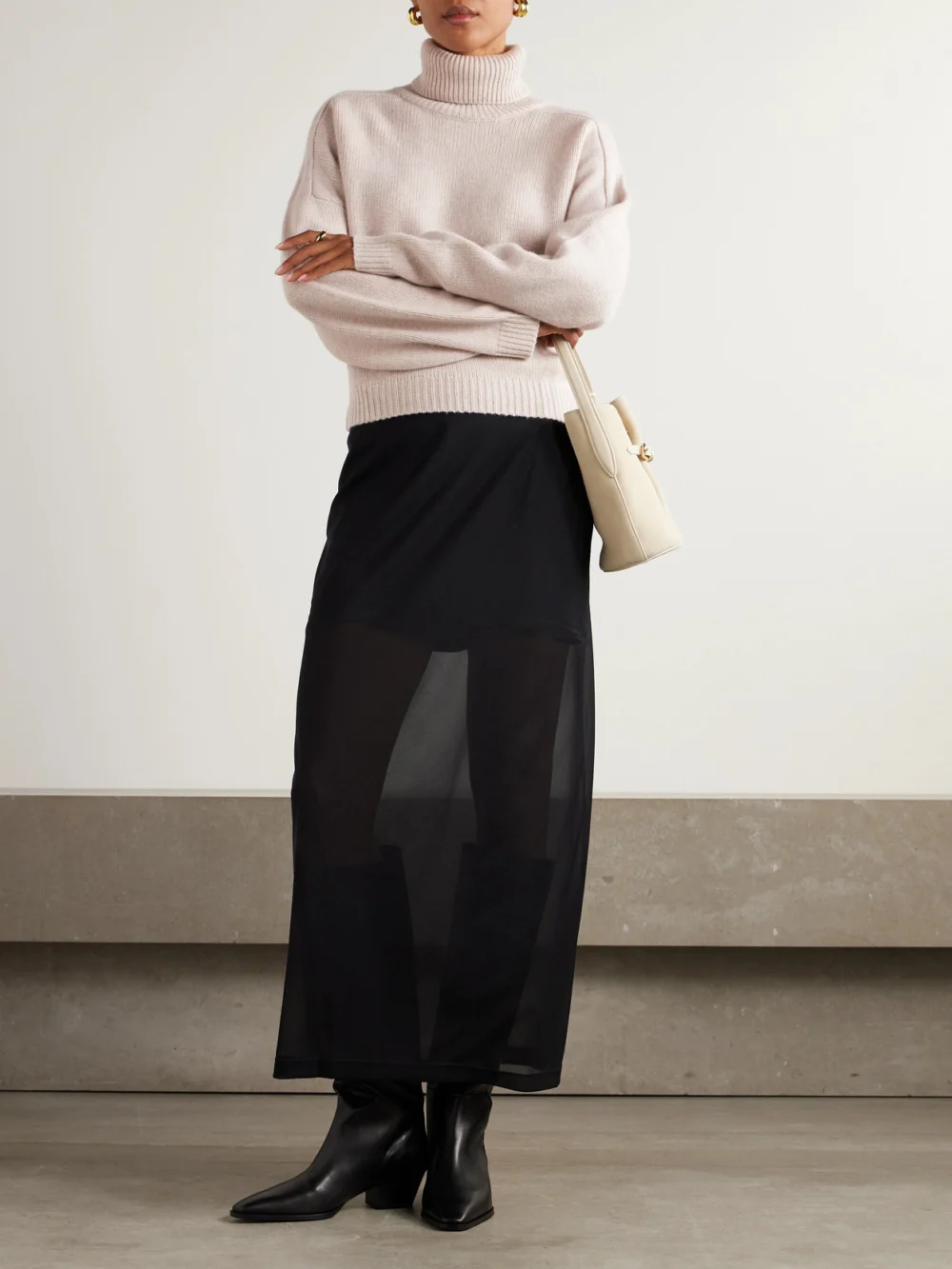 Le Kasha Bangkok Ribbed Organic Cashmere Turtleneck Sweater, worn by a model