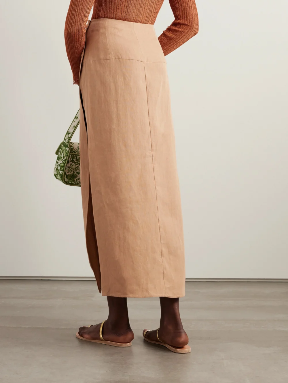 Back view of the Le Kasha Haifal Linen Midi Skirt