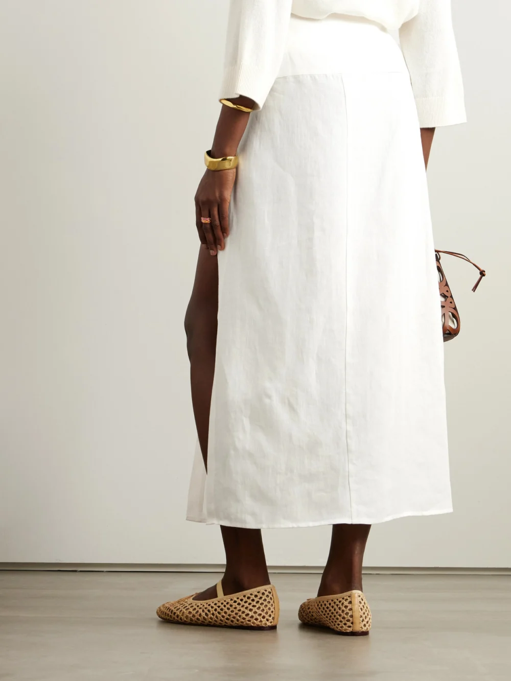 Back view of the Le Kasha Haifal Linen Midi Skirt