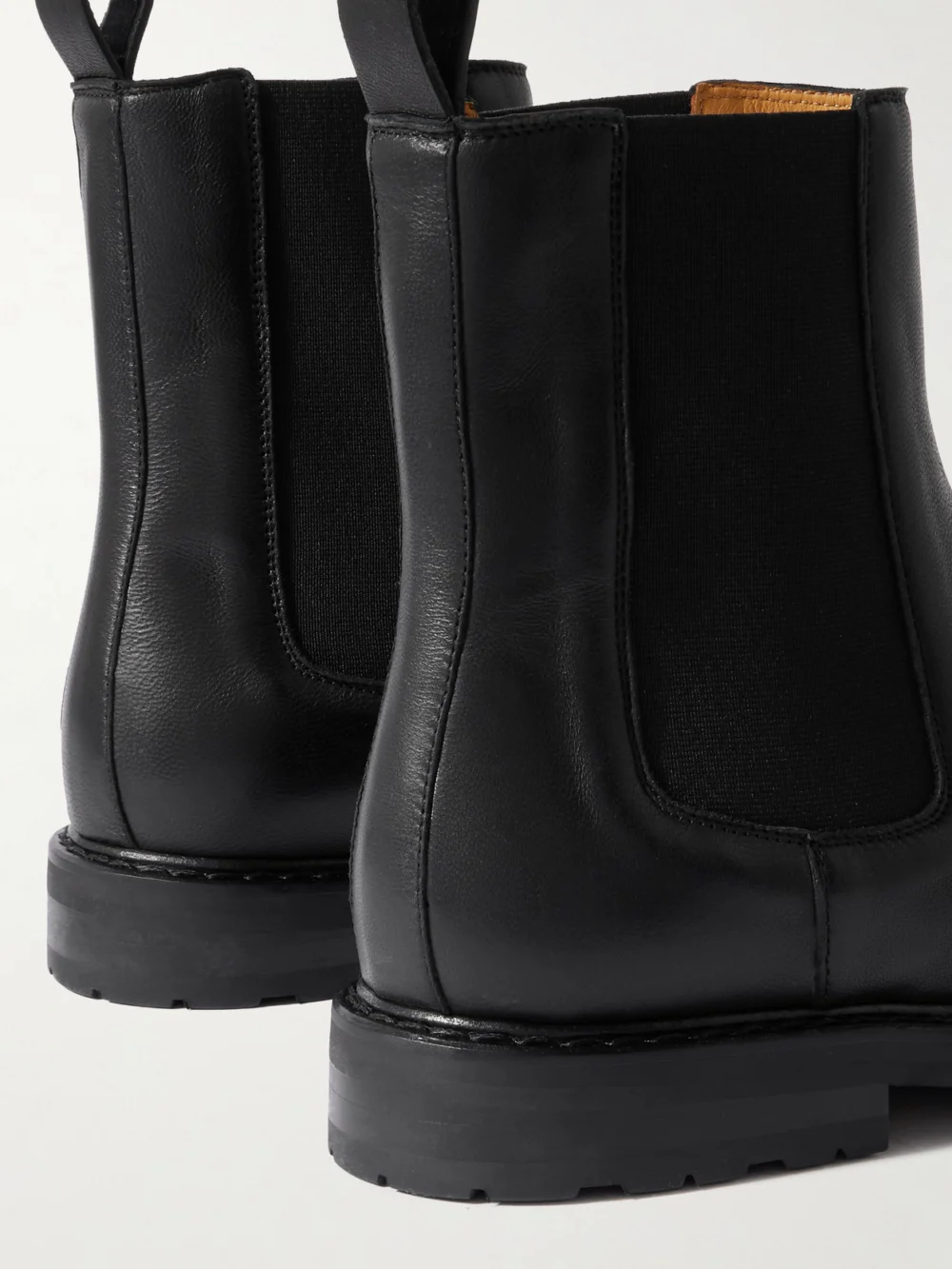 Close-up detail of the Legres 25 Leather Chelsea Boots