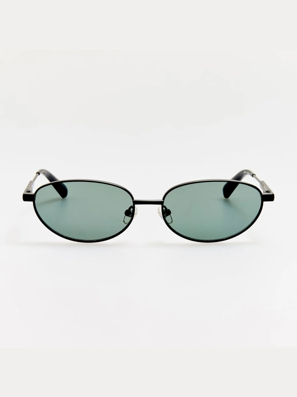 Linda Farrow Alba Sunglasses in matt black
