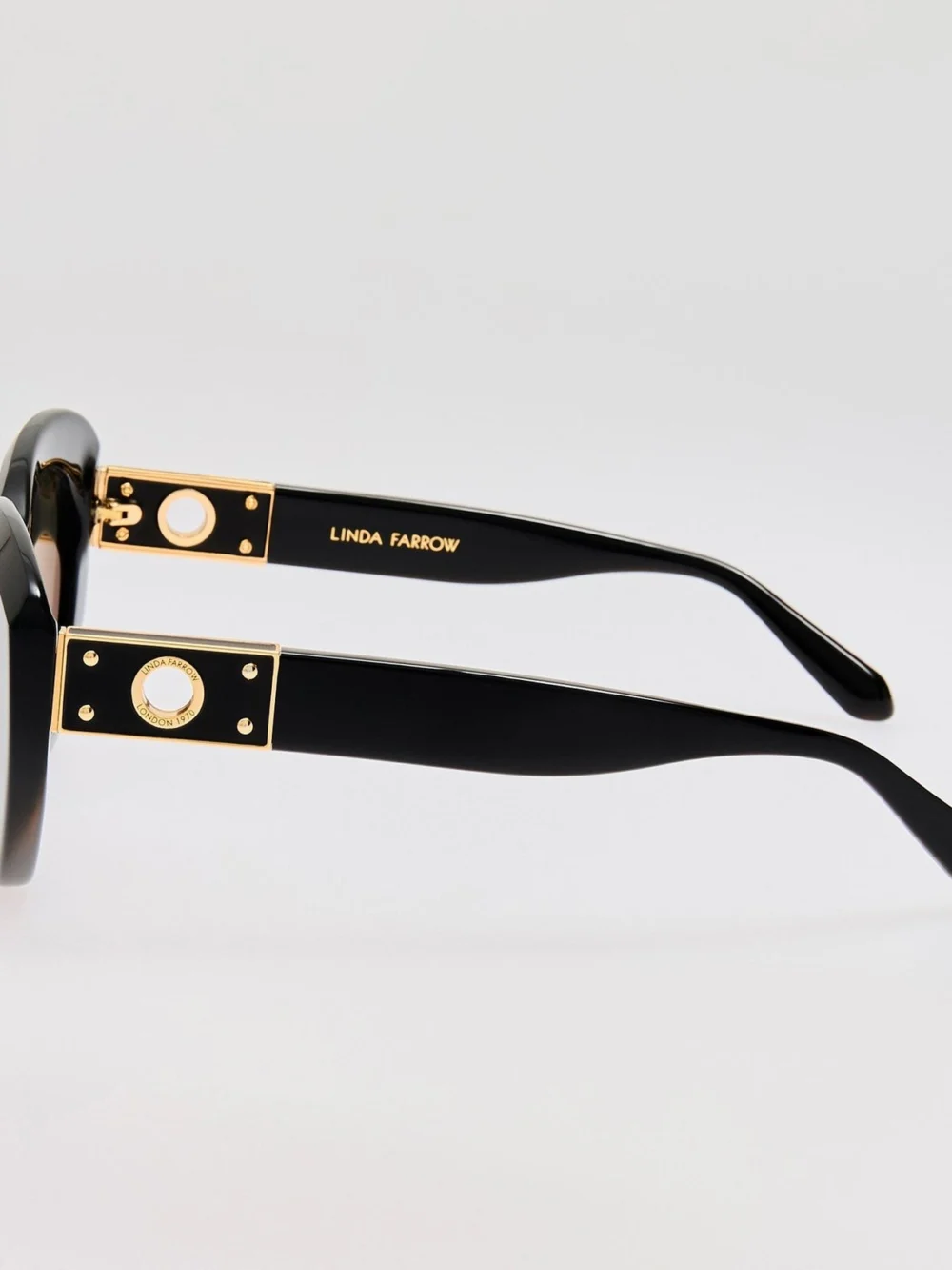 Linda Farrow Anna Sunglasses, black, view 5