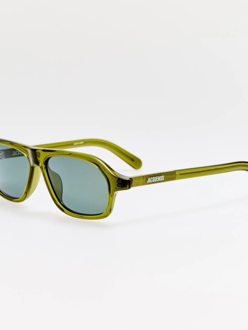 Linda Farrow Becane Sunglasses ln Khaki, blue/khaki, view 2