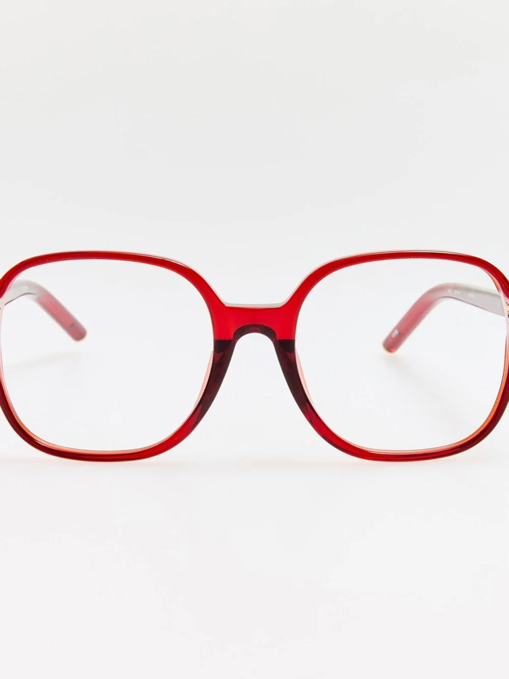 Linda Farrow Berger Optical in bordeaux