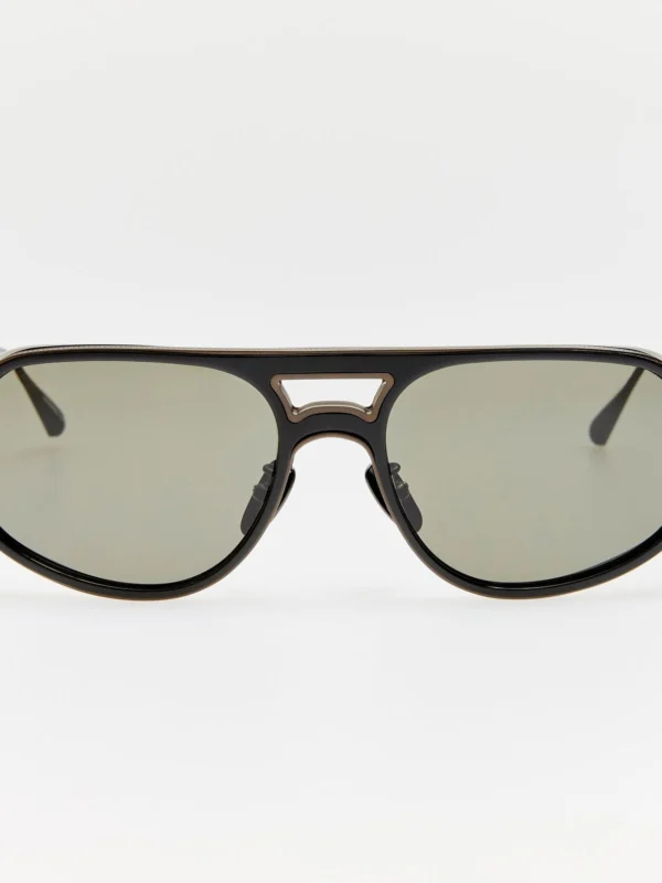 Linda Farrow Calder Sunglasses in Matt Black Nickel
