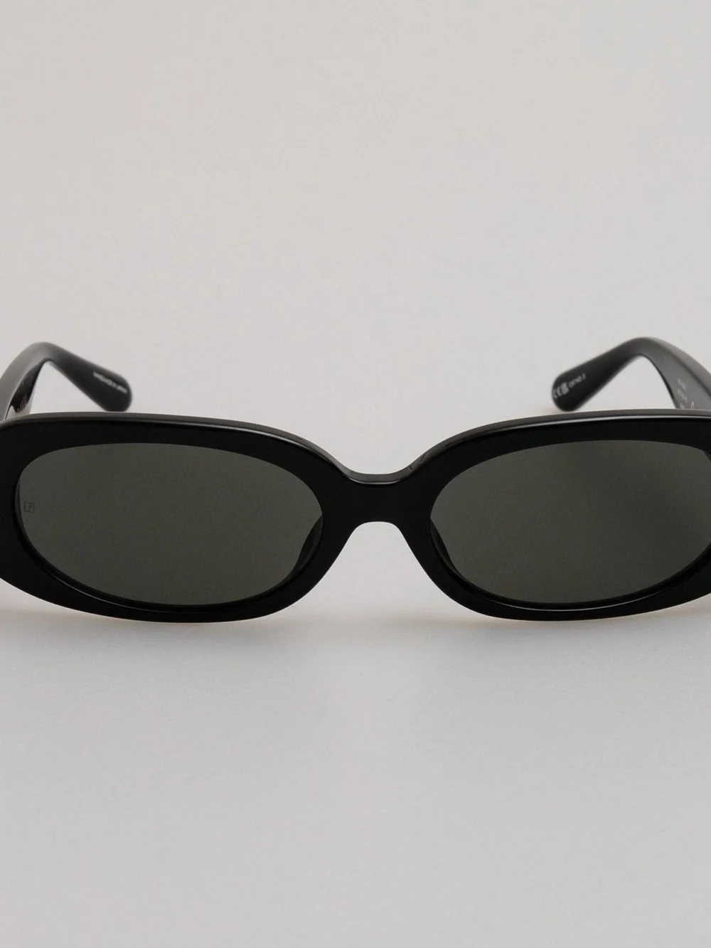 Linda Farrow Cara Sunglasses in black