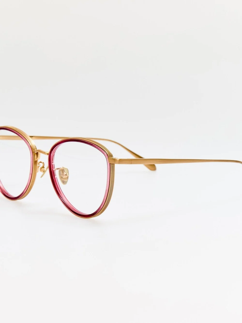 Linda Farrow Dahlia Optical, matt champagne and wine, view 2