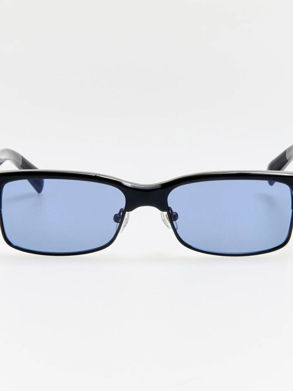 Linda Farrow Gardian Sunglasses in black