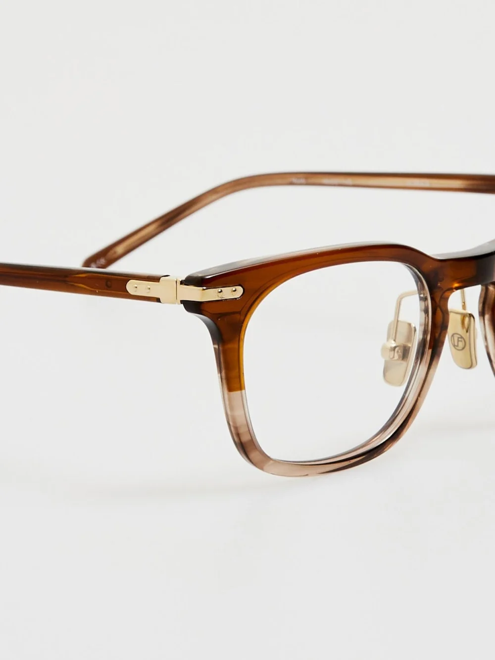 Linda Farrow Hawkin Optical, caramel horn, view 5