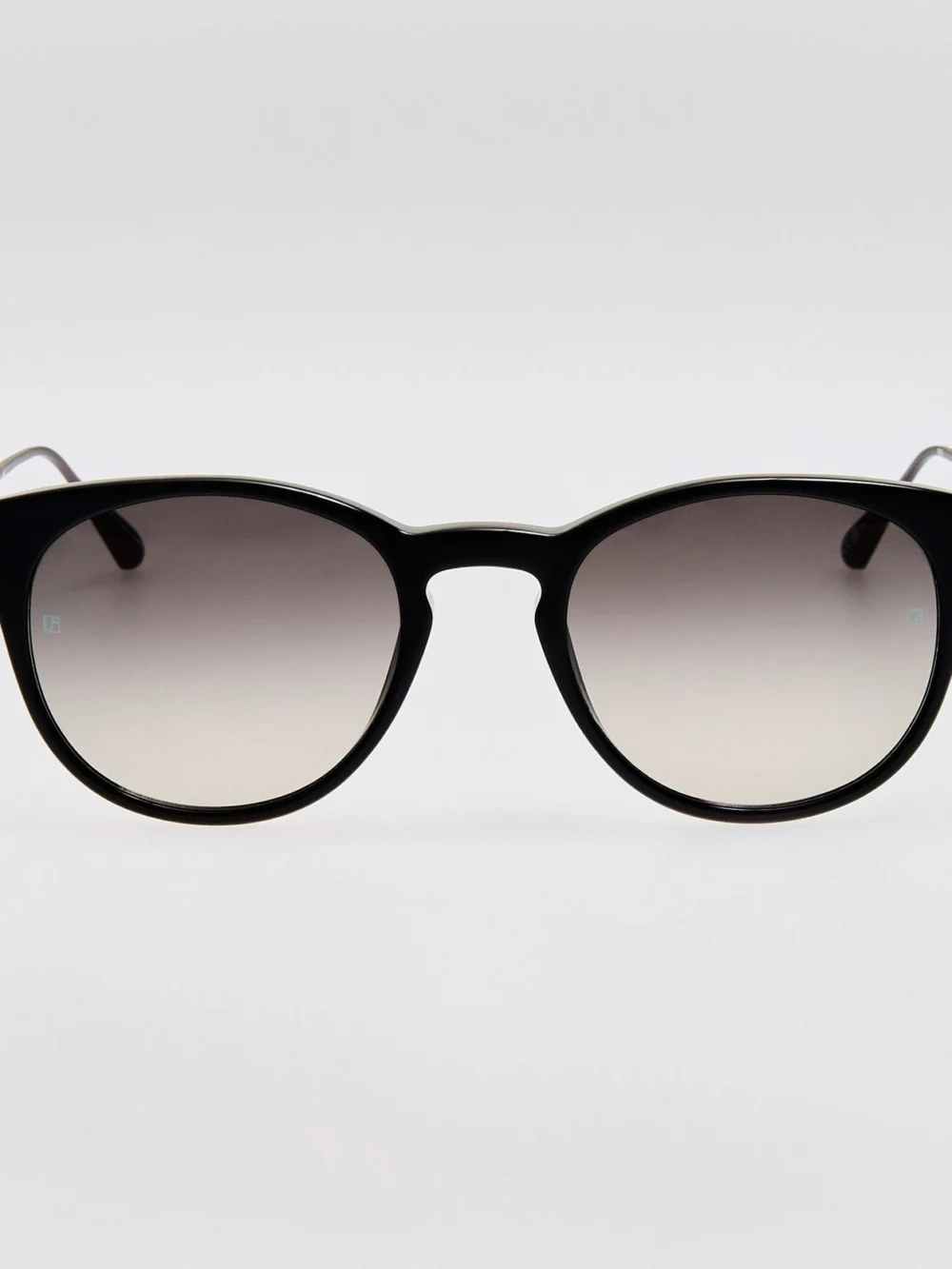 Linda Farrow Jamie Sunglasses in grey