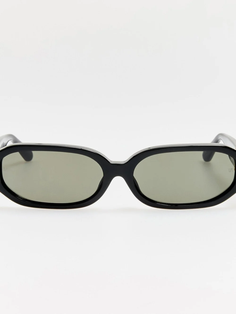 Linda Farrow Laura Sunglasses in black