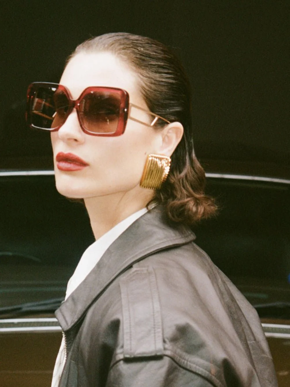 Linda Farrow Macy Vista Temple Sunglasses, wine, view 6