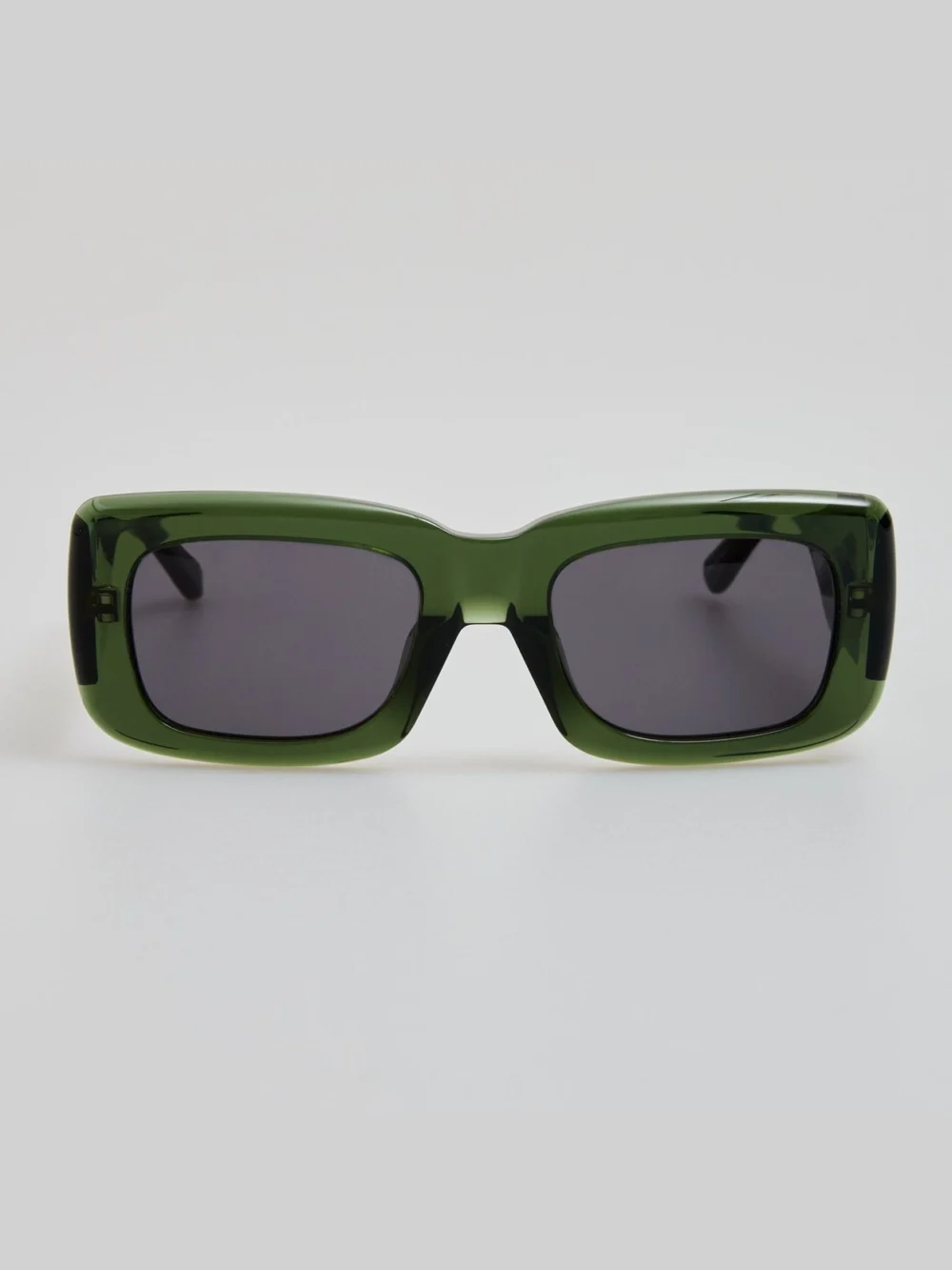 Linda Farrow Marfa Sunglasses in military green
