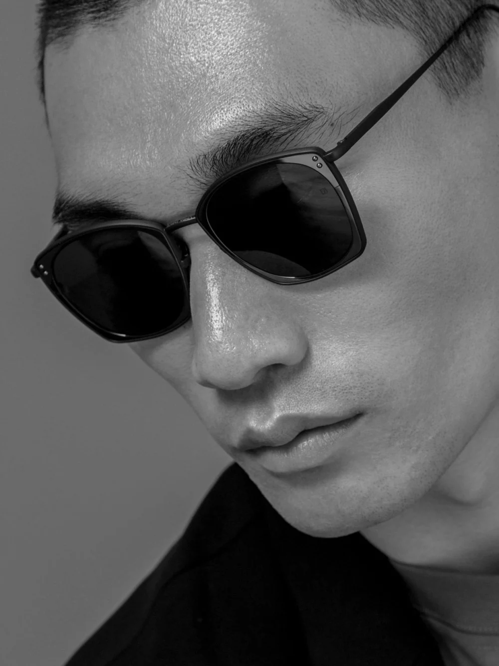 Linda Farrow Milo Square Sunglasses, matt black nickel, view 4